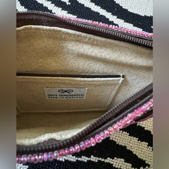 ANYA HINDMARCH small silk zip purse/ pouch with metallic threading and beadwork - Picture 7 of 7